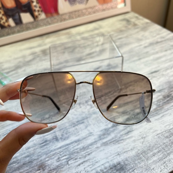 SALE💐GIVENCHY gradient aviator sunglasses 🌼✨ - Picture 9 of 16